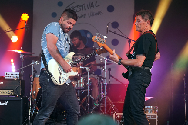 (c) Copyright Rock-Interviews.com