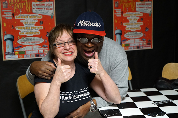 (c) Copyright Rock-Interviews.com