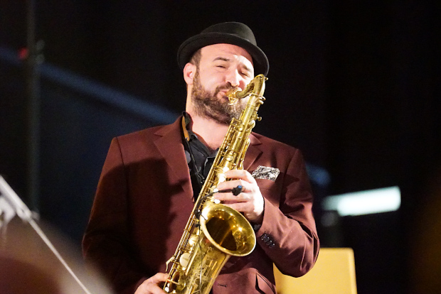 (c) Copyright Rock-Interviews.com