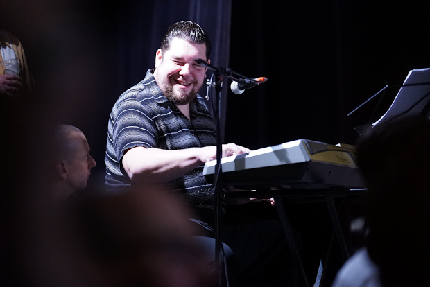 (c) Copyright Rock-Interviews.com