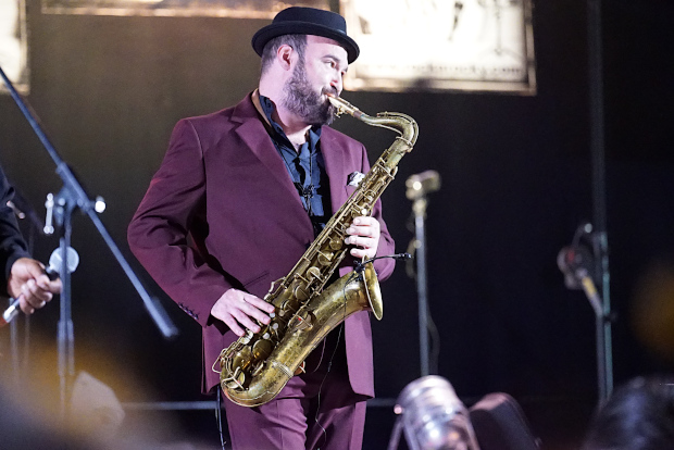 (c) Copyright Rock-Interviews.com