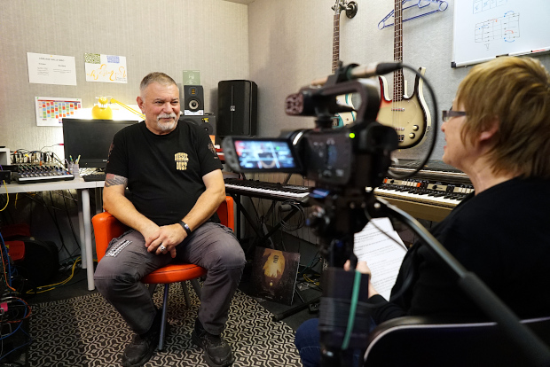 (c) Copyright Rock-Interviews.com