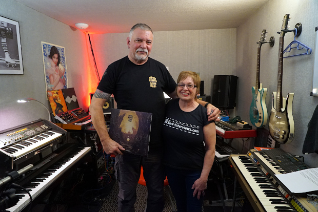 (c) Copyright Rock-Interviews.com