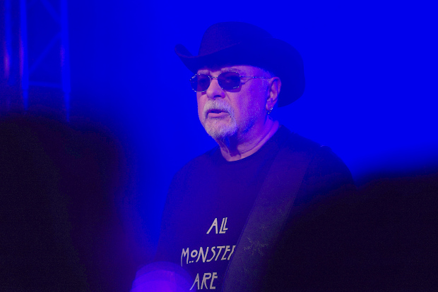 (c) Copyright Rock-Interviews.com