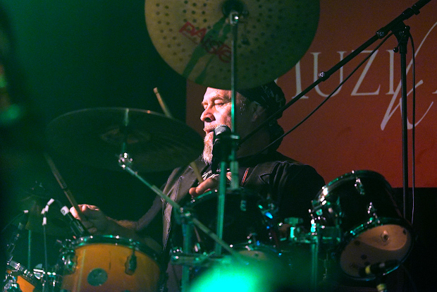 (c) Copyright Rock-Interviews.com