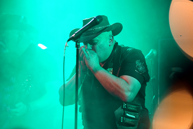 (c) Copyright Rock-Interviews.com