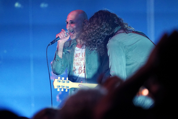 (c) Copyright Rock-Interviews.com