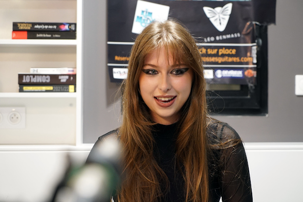 (c) Copyright Rock-Interviews.com