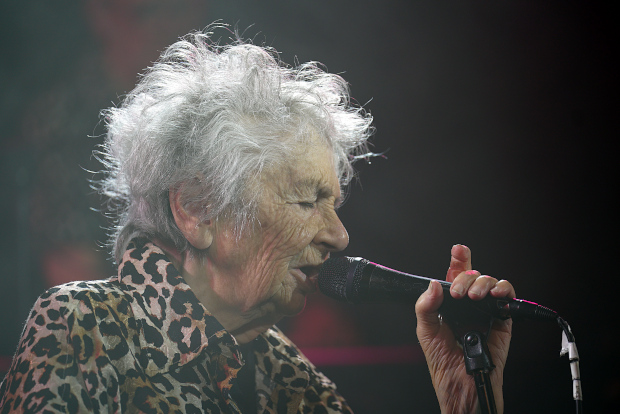 (c) Copyright Rock-Interviews.com