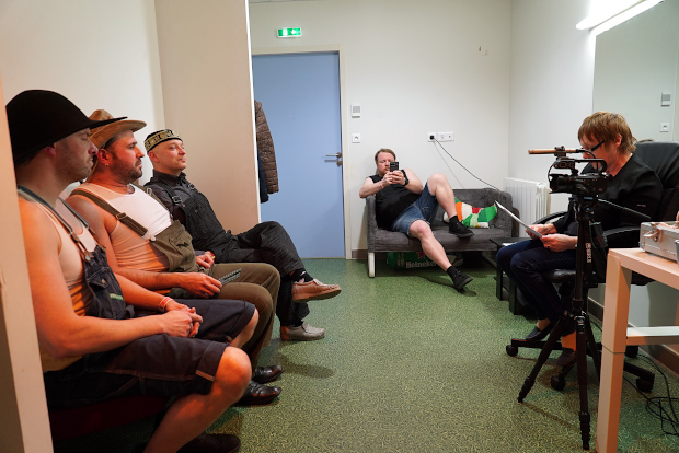 (c) Copyright Rock-Interviews.com