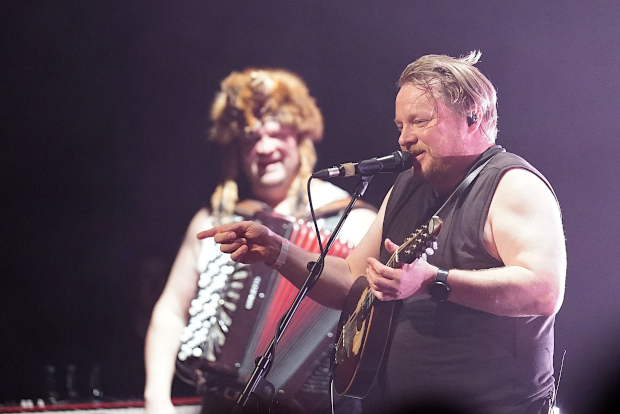 (c) Copyright Rock-Interviews.com