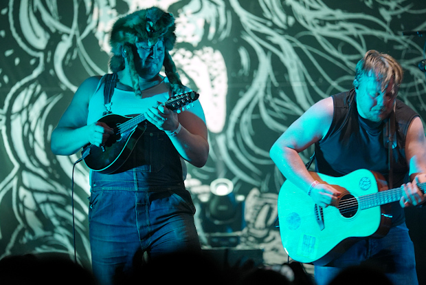 (c) Copyright Rock-Interviews.com