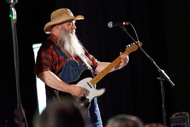 (c) Copyright Rock-Interviews.com