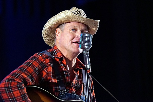 (c) Copyright Rock-Interviews.com