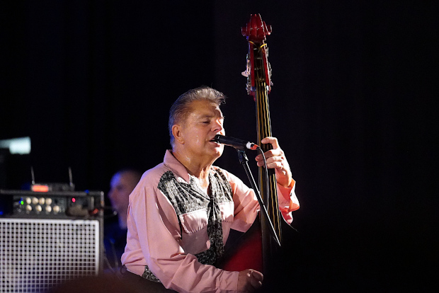 (c) Copyright Rock-Interviews.com