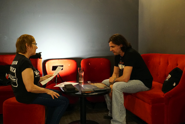 (c) Copyright Rock-Interviews.com