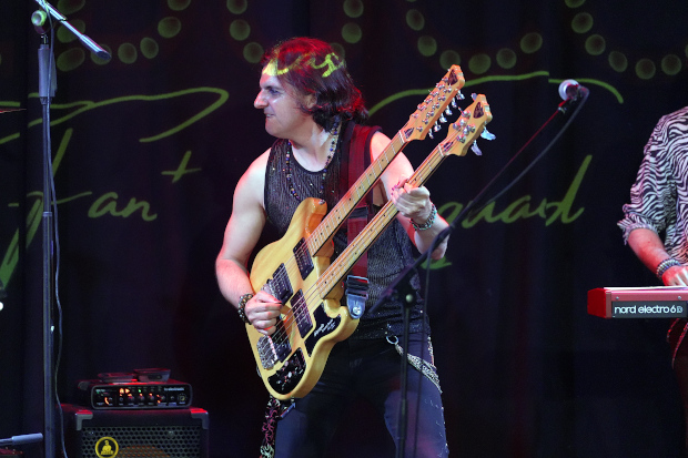 (c) Copyright Rock-Interviews.com
