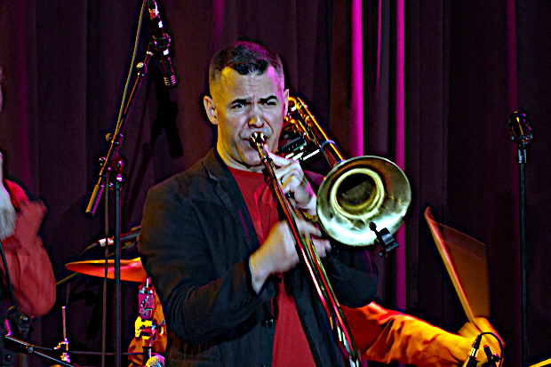 (c) Copyright Rock-Interviews.com