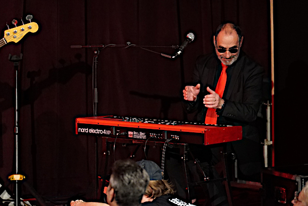 (c) Copyright Rock-Interviews.com