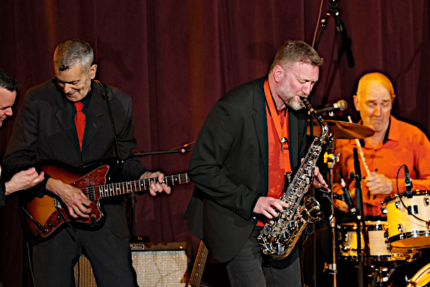 (c) Copyright Rock-Interviews.com