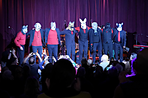 (c) Copyright Rock-Interviews.com